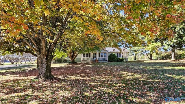 12841 Mooresville Rd, Athens, AL 35613