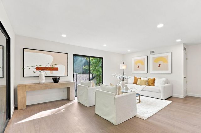 777 San Antonio Rd #78, Palo Alto, CA 94303