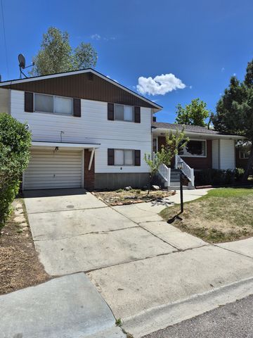 1318 Virginia St, Rock Springs, WY 82901