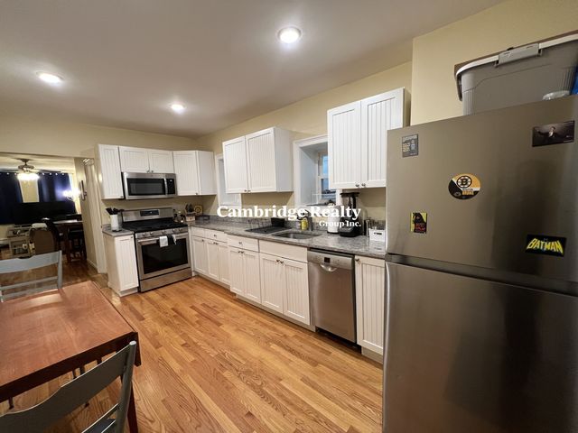 41 Cross St #T, Somerville, MA 02145