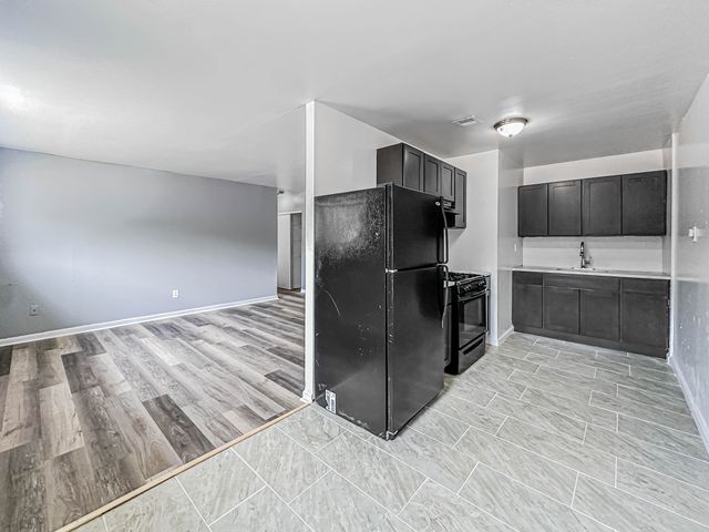 7000 N  Broad St #24, Philadelphia, PA 19126