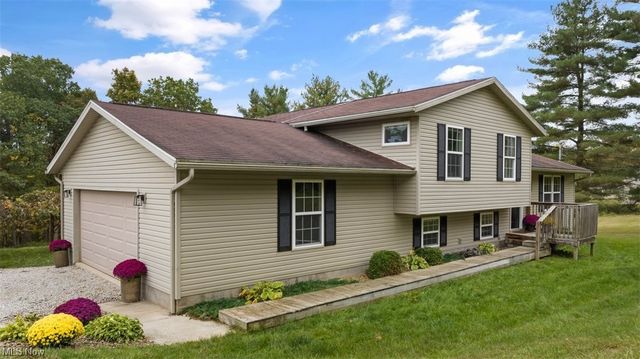 99 Martin Dr, Fleming, OH 45729