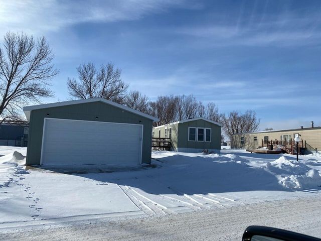 135 Orion Ave, Pierre, SD 57501