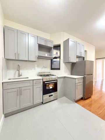 196 W  108th St #2, New York, NY 10025