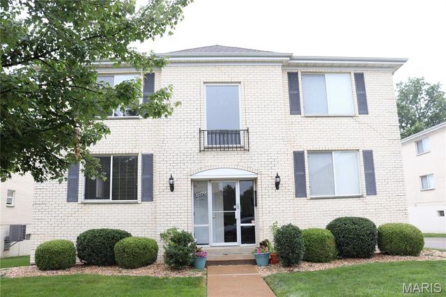 12574 Chardin Pl #1, Saint Louis, MO 63128