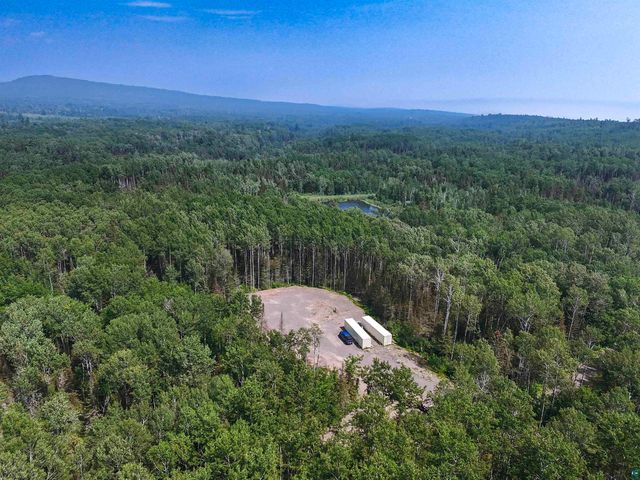 4873 North Rd, Hovland, MN 55606