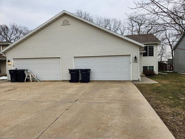 4446 Tanglewood Dr, Janesville, WI 53546