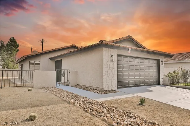 1732 Yellow Rose St, Las Vegas, NV 89108