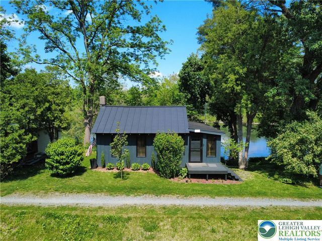 1855 S  Delaware Dr, Easton, PA 18042
