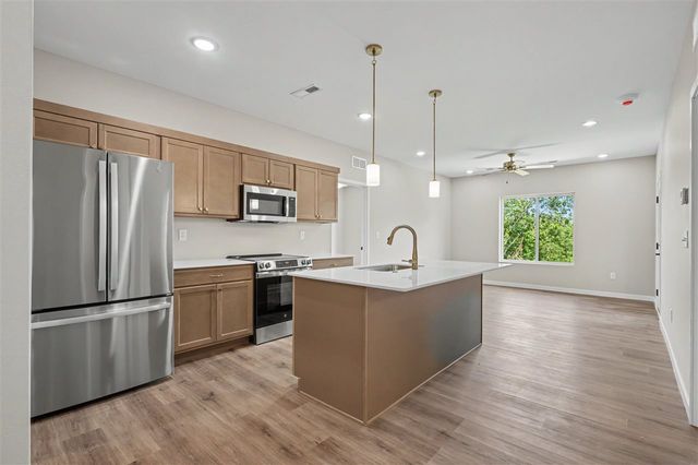 4428 Deer Creek Rd #306, Iowa City, IA 52246