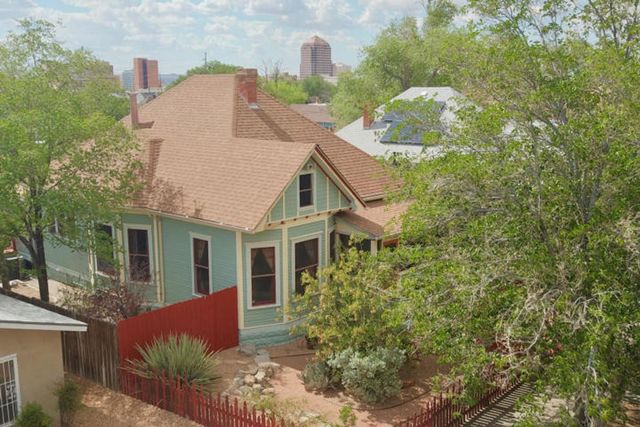 625 Walter St SE, Albuquerque, NM 87102