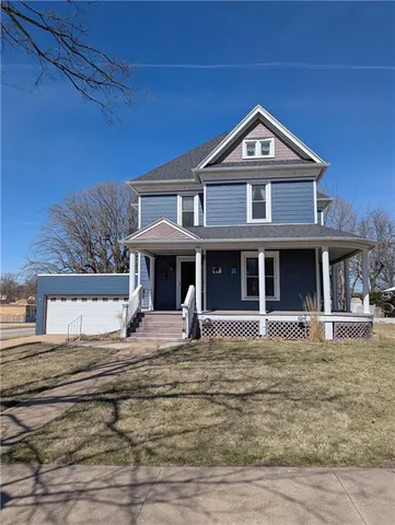 500 Miami St, Hiawatha, KS 66434