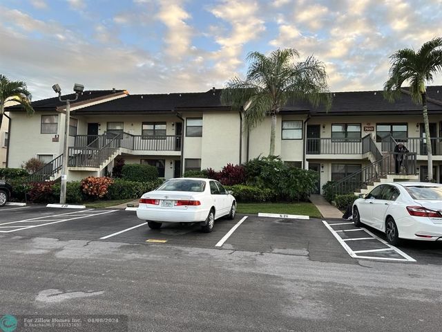 7650 Tahiti Ln #102, Lake Worth, FL 33467