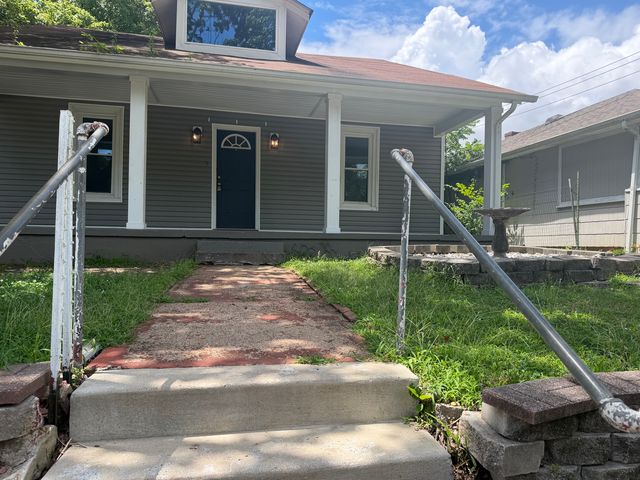 402 S  11th St, Clarksville, TN 37040