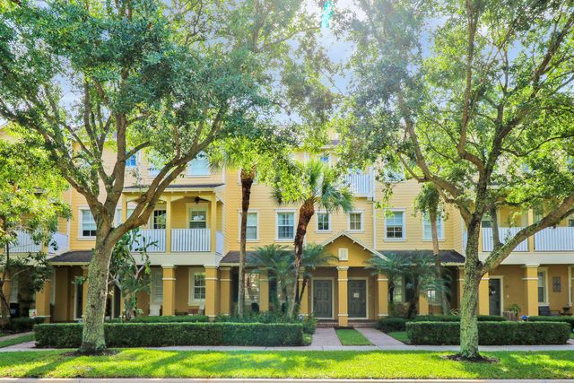 123 E  Thatch Palm Cir, Jupiter, FL 33458
