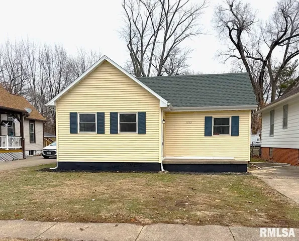 1022 N  Walnut St, Springfield, IL 62702