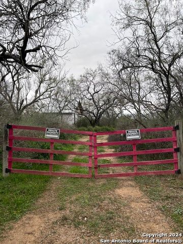 126 COUNTRY VIEW LN LOT 12, Floresville, TX 78114