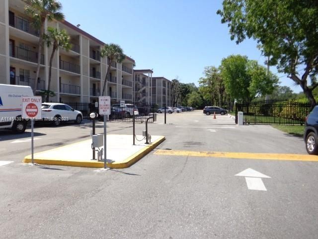 2601 NW 48th Ter #151, Lauderdale Lakes, FL 33313