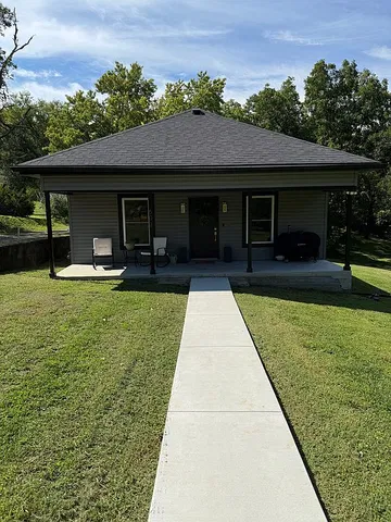 602 Ashbrook St, Park Hills, MO 63601