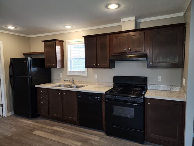 4919 N  Dittmer St, Davenport, IA 52806