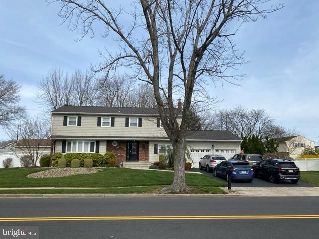 19 W  Constitution Dr, Bordentown, NJ 08505