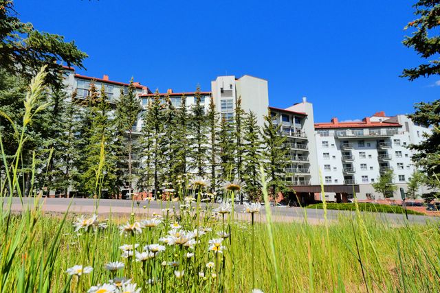 136 Country Club Dr #414, Mountain Village, CO 81435