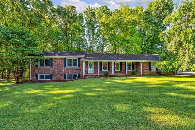 108 Forest Dr, Woodruff, SC 29388