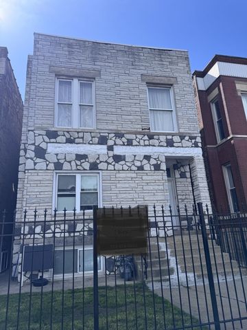 1940 N  Pulaski Rd, Chicago, IL 60639