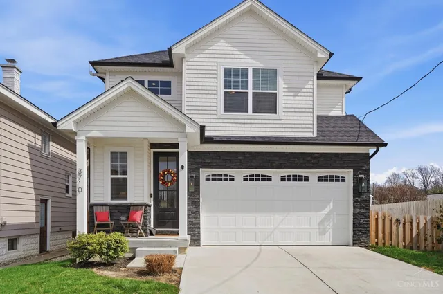 3710 Watterson Rd, Fairfax, OH 45227