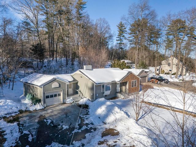 32 Chester Road, Derry, NH 03038