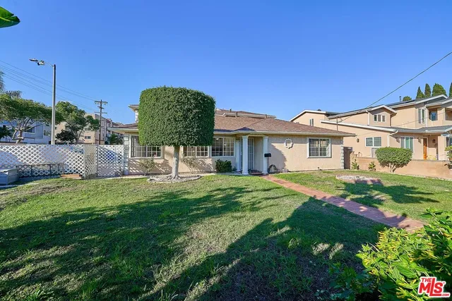 1569 W  218th St, Torrance, CA 90501