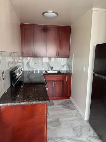 370 23rd Ave #7, San Francisco, CA 94121