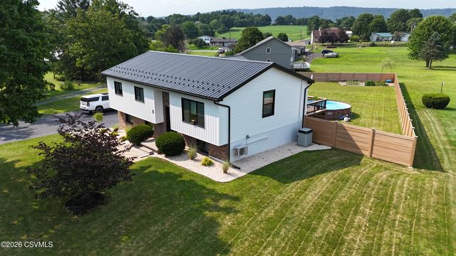 562 Hillside Ave, Elysburg, PA 17824