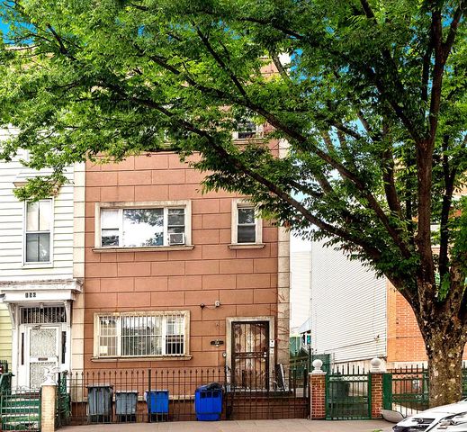 154 Sumpter St, Brooklyn, NY 11233
