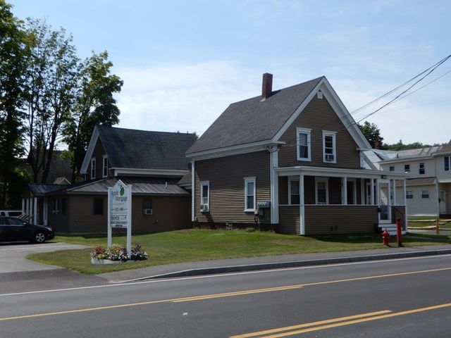 240 Court St, Laconia, NH 03246