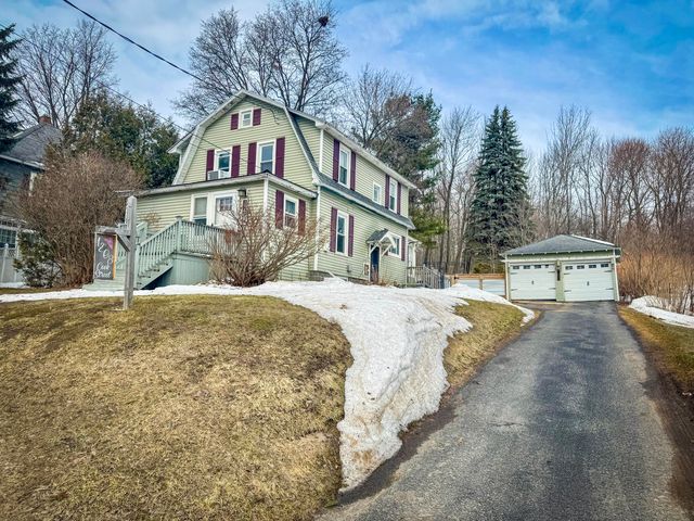 1208 Cook St, Saranac, NY 12929