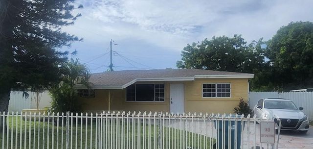 710 NW 176th Terrace, Miami Gardens, FL 33169
