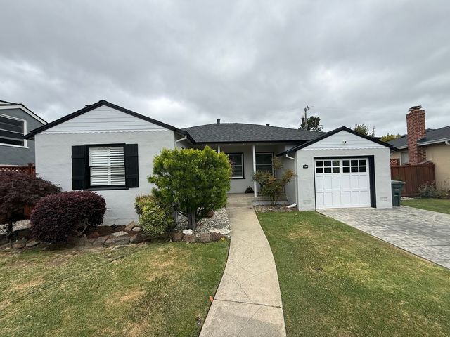 1108 Clovelly Ln, Burlingame, CA 94010