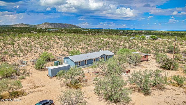 7015 W  Pinto Rd, Sahuarita, AZ 85629