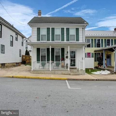 28 S  Washington St, Shippensburg, PA 17257