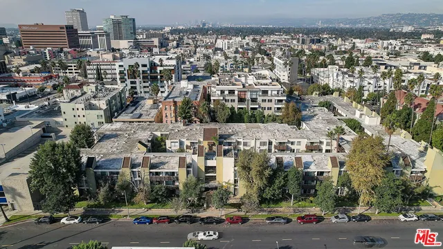 525 S  Ardmore Ave #222, Los Angeles, CA 90020