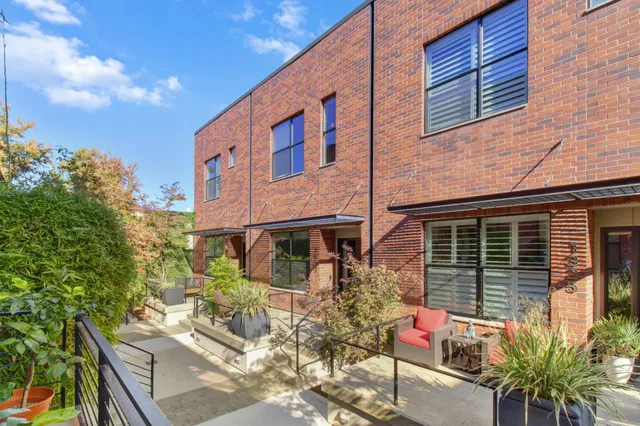 1323 E  Sutter Walk, Sacramento, CA 95816