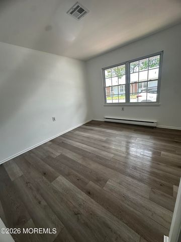 1042 Aberdeen Dr #1042B, Lakewood, NJ 08701