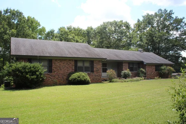 255 Barnett Rd, Hampton, GA 30228