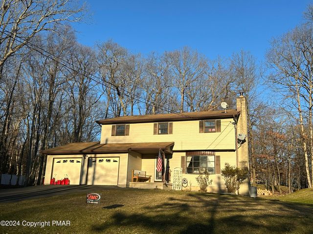 279 Whispering Hills Dr, East Stroudsburg, PA 18301