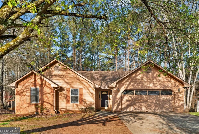 243 Hillandale Dr, Stockbridge, GA 30281