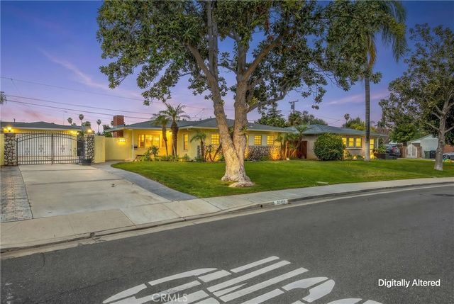 6795 Glacier Dr, Riverside, CA 92506