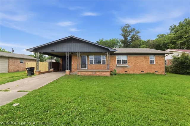 7300 Jenny Lind Rd, Fort Smith, AR 72908