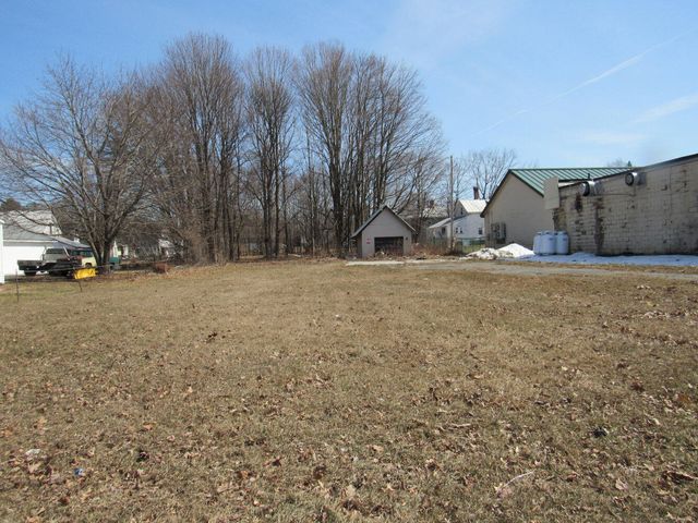 19 Weston Avenue, Madison, ME 04950