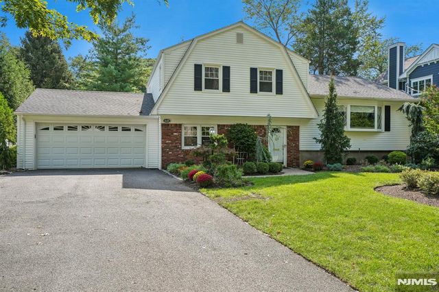 449 Doremus Avenue, Glen Rock, NJ 07452
